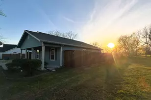 307 S New Mexico St, Celina, TX 75009 - Photo 16