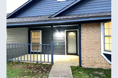 1337 Woodhill Drive, Lewisville, TX 75067 - Photo 2