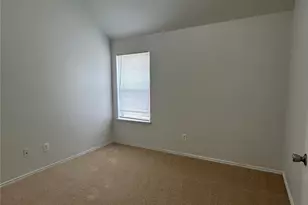 1020 Trinidad Dr, Fort Worth, TX 76140 - Photo 12