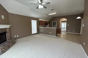 1020 Trinidad Dr, Fort Worth, TX 76140 - Photo 8