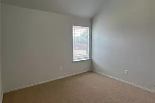 1020 Trinidad Dr, Fort Worth, TX 76140 - Photo 14
