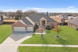 1461 Brewer Ln, Celina, TX 75009 - Photo 2