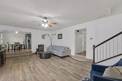 7521 Yolanda Drive, Fort Worth, TX 76112 - Photo 6