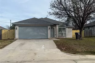 6005 Meadowdale Rd, Arlington, TX 76017 - Photo 1