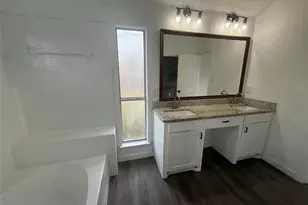 6005 Meadowdale Rd, Arlington, TX 76017 - Photo 16