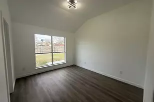 6005 Meadowdale Rd, Arlington, TX 76017 - Photo 14