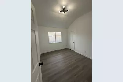 6005 Meadowdale Road, Arlington, TX 76017 - Photo 10