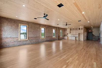 6725 N Lone Star Parkway, Crawford, TX 76638 - Photo 12