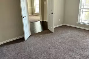 912 Foxtail Dr, Mansfield, TX 76063 - Photo 6