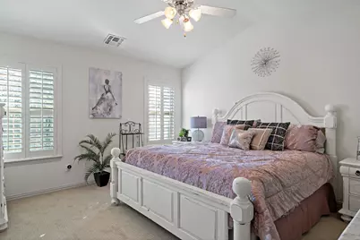 1582 Biltmore Lane, Irving, TX 75063 - Photo 16