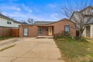107 Rogers, Arlington, TX 76011 - Photo 1