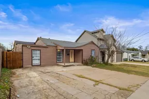 107 Rogers, Arlington, TX 76011 - Photo 2