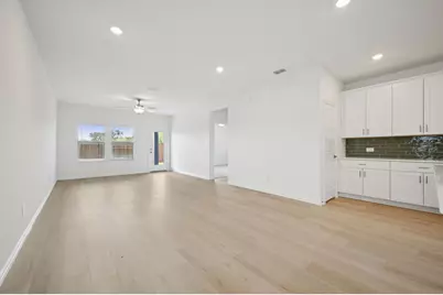 805 Dotty Drive, Princeton, TX 75071 - Photo 10