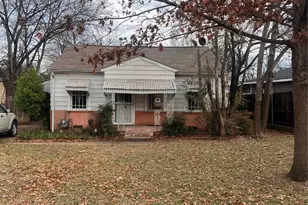 906 Eli Ave, Dallas, TX 75211 - Photo 2