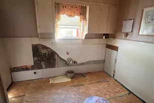 906 Eli Ave, Dallas, TX 75211 - Photo 10