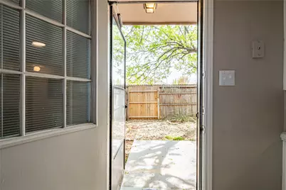 305 Cambridge Drive, Saginaw, TX 76179 - Photo 22