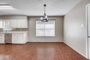 301 Pecan St, Tom Bean, TX 76273 - Photo 8