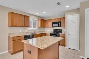 1309 Rivers Creek Ln, Little Elm, TX 75068 - Photo 10