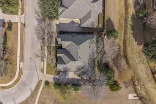 8300 Park Brook Dr, North Richland Hills, TX 76182 - Photo 36