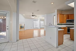 1801 Flatwood Dr, Flower Mound, TX 75028 - Photo 12