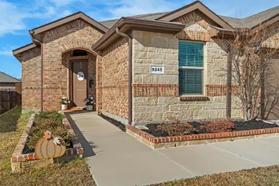 9245 Herringbone Drive, Fort Worth, TX 76131 - Photo 2