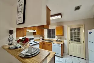 625 Carriagehouse, Garland, TX 75040 - Photo 8