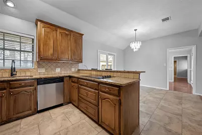 9101 Midway Drive, Woodway, TX 76712 - Photo 12