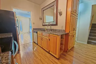 422 W Oak St, Weatherford, TX 76086 - Photo 10