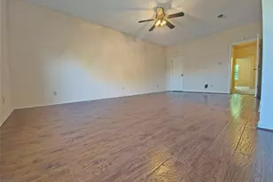 422 W Oak St, Weatherford, TX 76086 - Photo 18