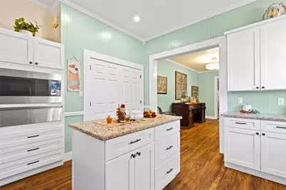 203 E Dixon Street, Jefferson, TX 75657 - Photo 8