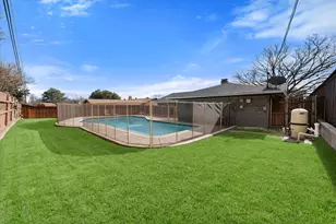 3712 Lawndale Ave, Fort Worth, TX 76133 - Photo 2