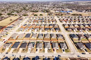 1111 Burlingame Dr, Cleburne, TX 76033 - Photo 24