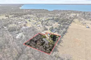 341 Pecan Pl Ln, Pottsboro, TX 75076 - Photo 4