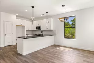 5915 Black Pine Cir, Granbury, TX 76048 - Photo 6