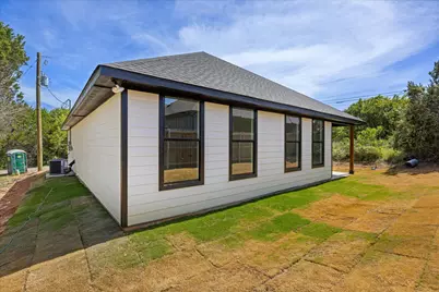 5915 Black Pine Circle, Granbury, TX 76048 - Photo 22