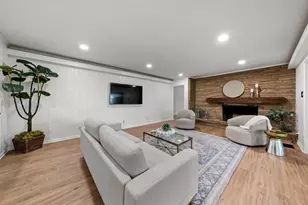 1701 Royal Oaks Dr, Waco, TX 76710 - Photo 10