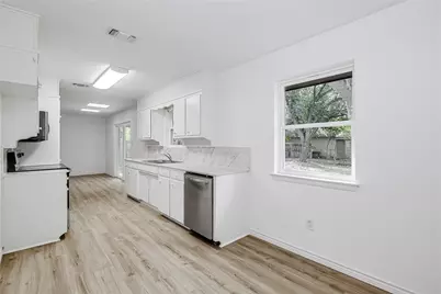 909 Kelley Drive, Everman, TX 76140 - Photo 16