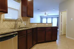 4145 Indian Run Dr, Carrollton, TX 75010 - Photo 10