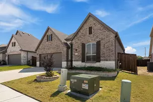 2042 Clearwater Way, Royse City, TX 75189 - Photo 2