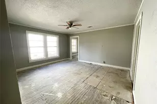 1061 19th St SE, Paris, TX 75460 - Photo 2