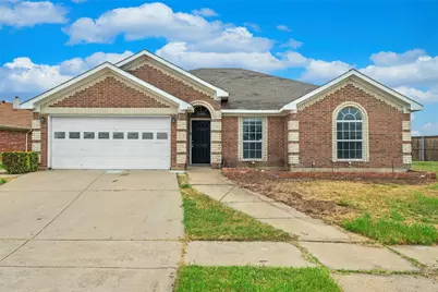 619 White Swan Drive, Arlington, TX 76002 - Photo 1