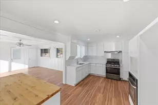 7835 Tillman St, Dallas, TX 75217 - Photo 12