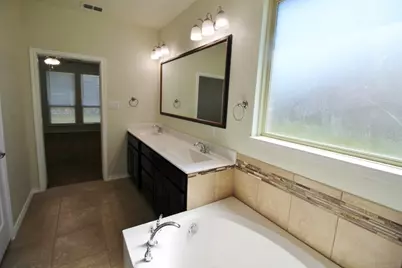 1205 Crest Ridge Drive, Glenn Heights, TX 75154 - Photo 16