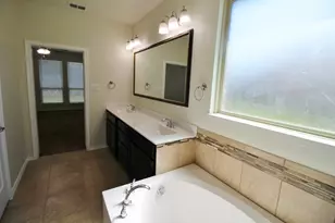 1205 Crest Ridge Dr, Glenn Heights, TX 75154 - Photo 16