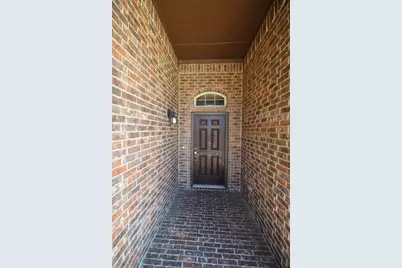 1205 Crest Ridge Drive, Glenn Heights, TX 75154 - Photo 2