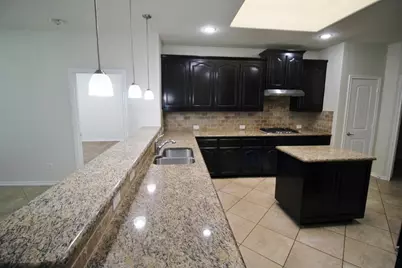 1205 Crest Ridge Drive, Glenn Heights, TX 75154 - Photo 8