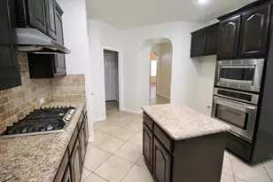 1205 Crest Ridge Dr, Glenn Heights, TX 75154 - Photo 6