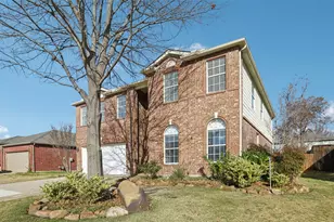 2221 Hickory Dr, Little Elm, TX 75068 - Photo 2