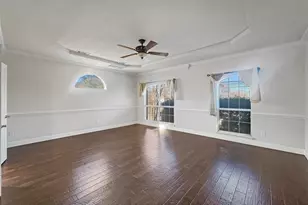 2831 Kate Ln, Grand Prairie, TX 75052 - Photo 16