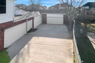 2831 Kate Ln, Grand Prairie, TX 75052 - Photo 40